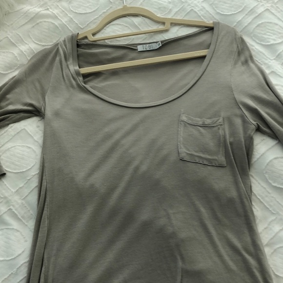 Taupe Tobi Scoopneck T-Shirt - Picture 3 of 3